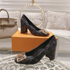 Louis Vuitton Heeled Shoes